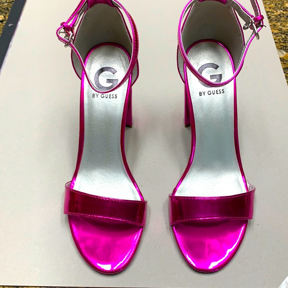 Guess by Guess Hot Pink Pumps, Size 9